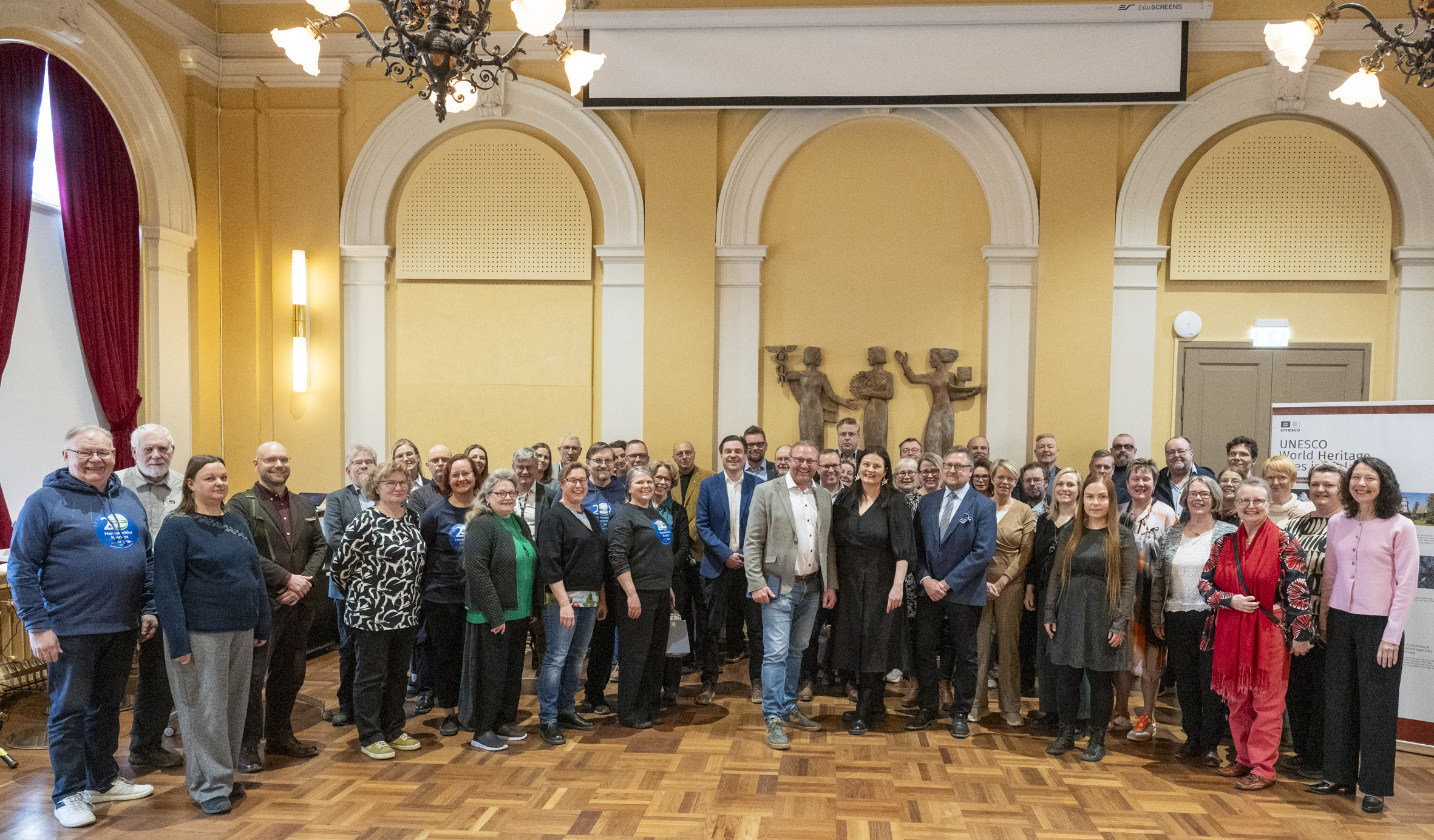 Kuvituskuva: Maailmanperintöfoorumin osallistujia